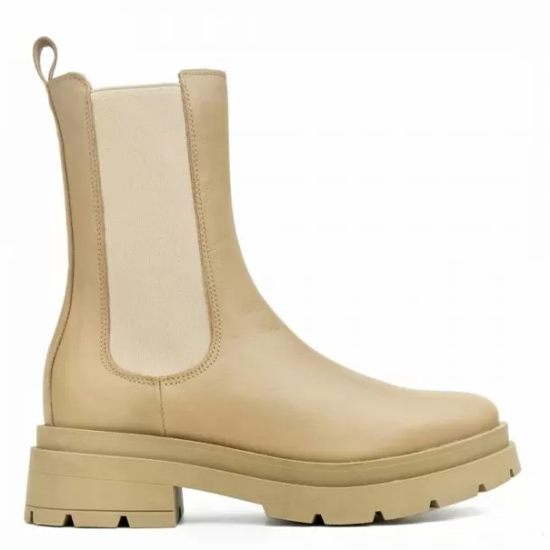 Donna KAMMI Combat C18
